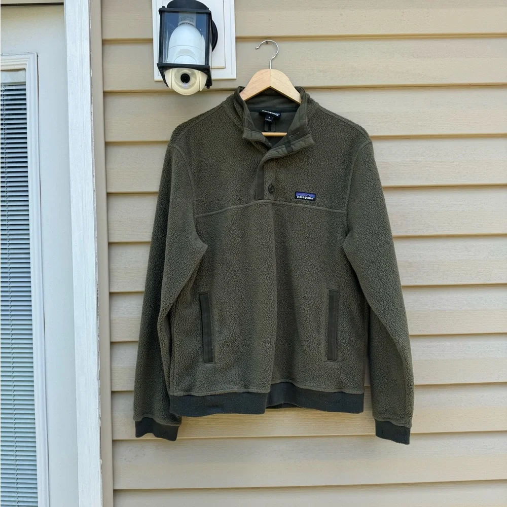 Patagonia Men’s Green Synchilla Sweater - Picture 4 of 8